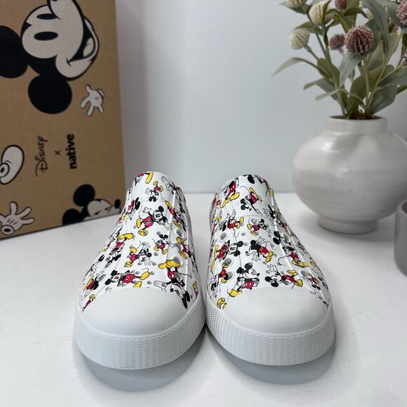 Disney Native Jefferson Mickey Mouse Print Shoes Men\'s 5 Women\'s 7 NWB main image 5